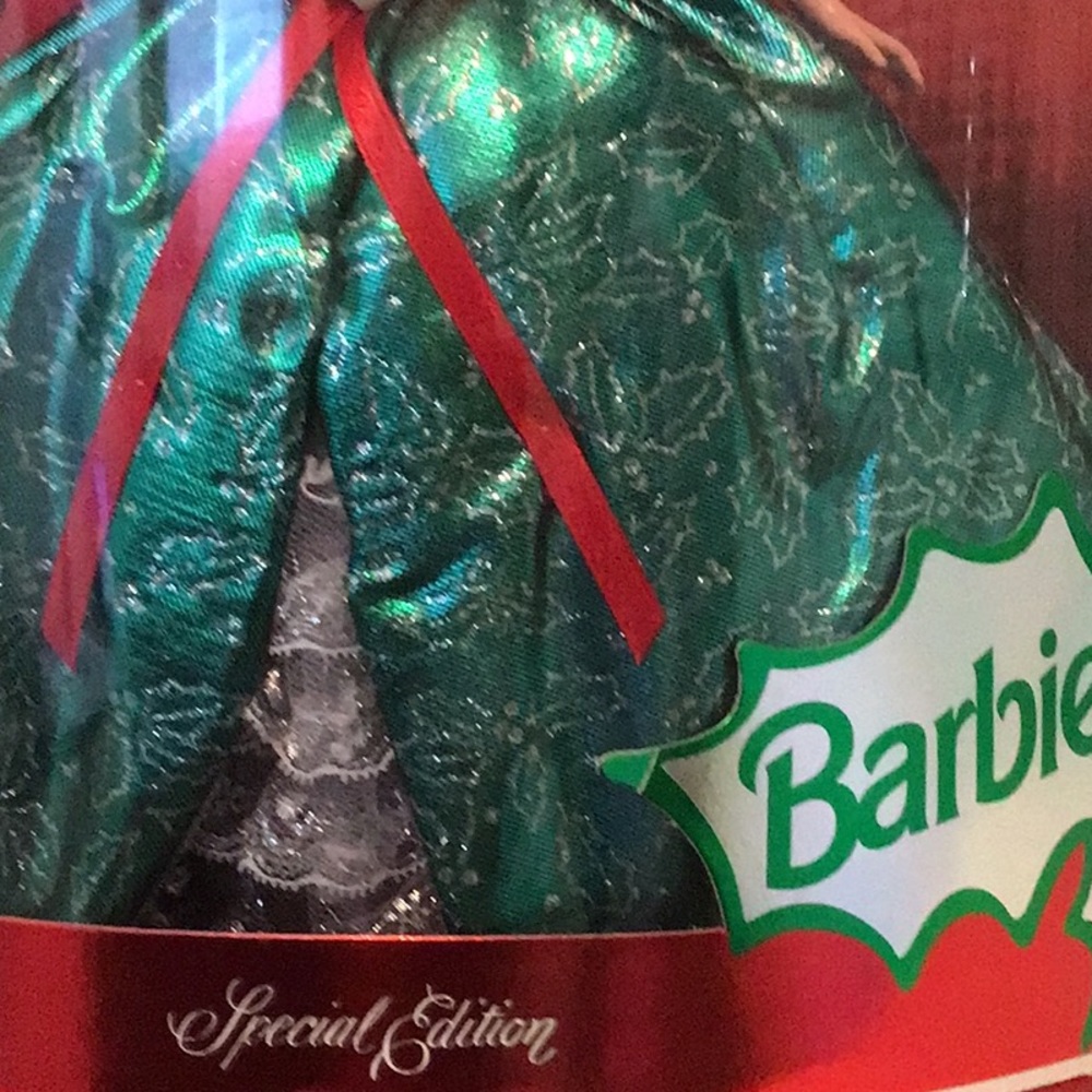 BARBIE HOLIDAY DOLL SPECIAL EDITION 1995  NEW IN BOX. - Picture 5 of 12